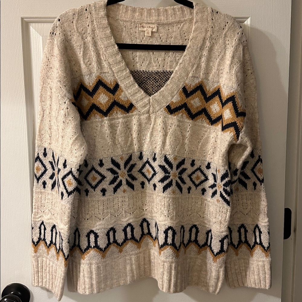 Hem and Thread v-neck sweater. Size large. - Picture 2 of 6